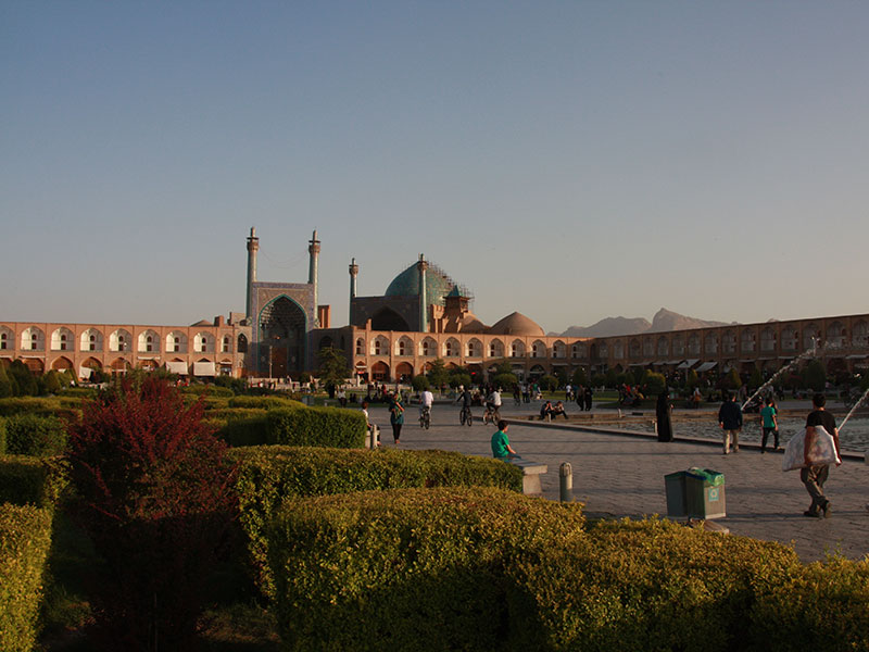 Why now is the time to go to Iran, by MRT lecturer Carolyn Perry
