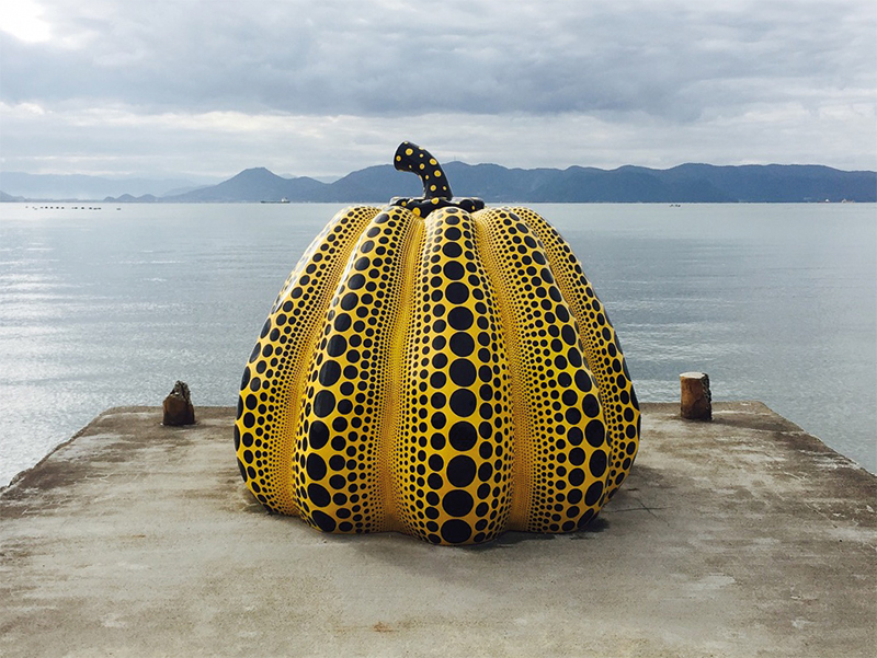 Kusama’s ‘Yellow Pumpkin’, taken by Lucy Taylor.