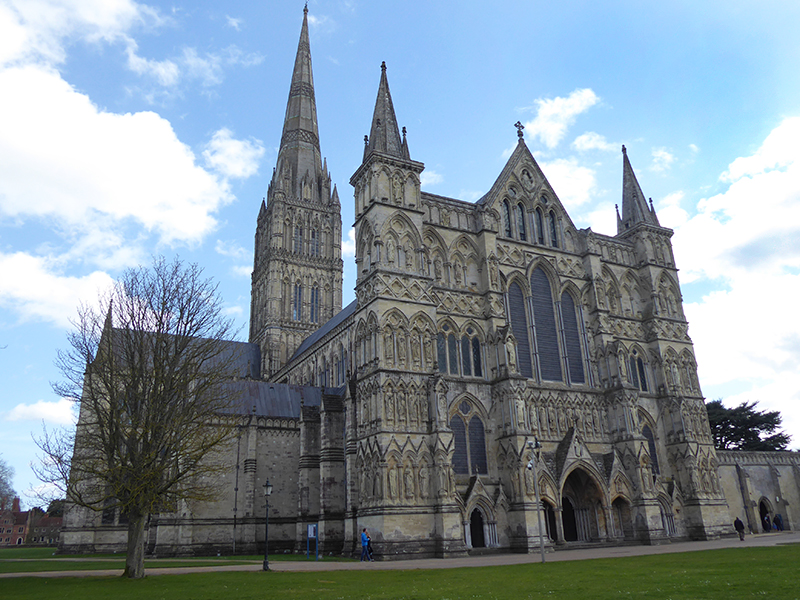 ‘Stone on Stone: The Men Who Built The Cathedrals’ by MRT lecturer Imogen Corrigan